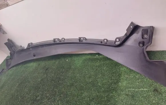 Tesla Model 3 Wiper trim 108167600 108169300 125652