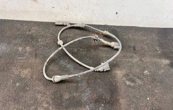 Audi Q7 4L Front ABS sensor wiring 7L0907637