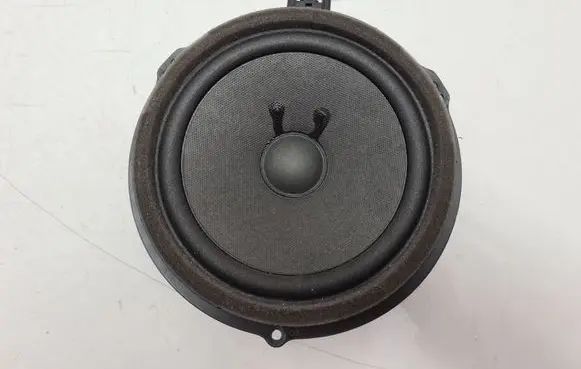 Ford Focus Front door speaker AA6T18808AA