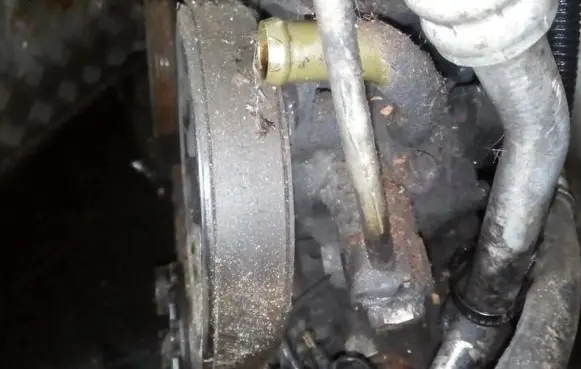 Mitsubishi Galant Power steering pump