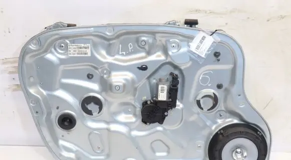 KIA Ceed Front window lifting mechanism without motor 824701H020
