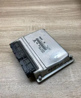 Hyundai Santa Fe Engine control unit/module ECU 3910127270 0281010585