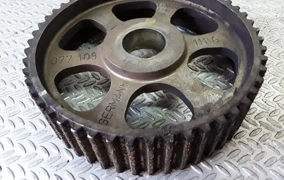 Camshaft pulley/ VANOS