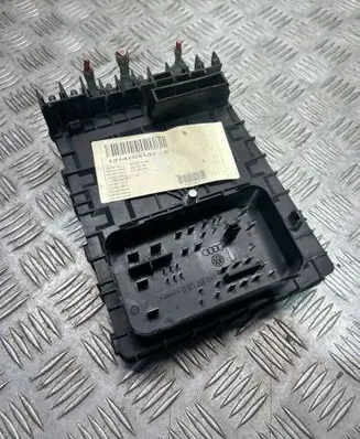 Fuse box set