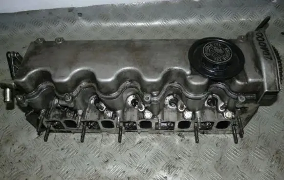Alfa Romeo 156 Engine head 