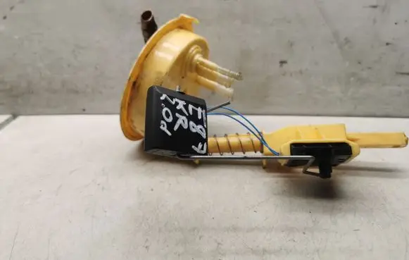 BMW 1 E81 E87 Fuel level sensor 09350701