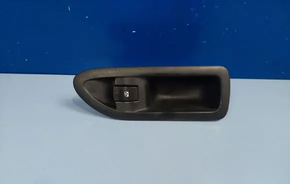 Renault Laguna II Electric window control switch 8200016014
