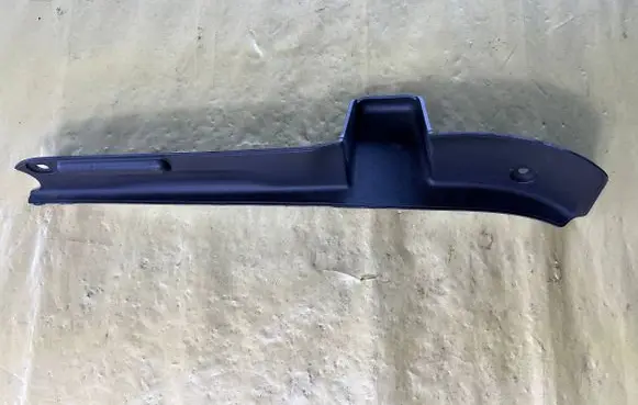 Mercedes-Benz C W204 Other trunk/boot trim element A2046931833