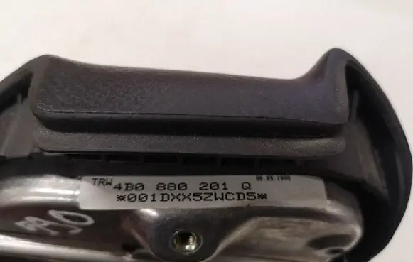 Audi A6 S6 C5 4B Steering wheel airbag 4B0880201Q
