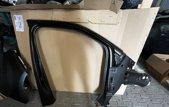 Opel Vivaro Pillar (middle) 