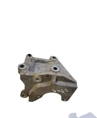 Mitsubishi L200 Power steering pump mounting bracket 