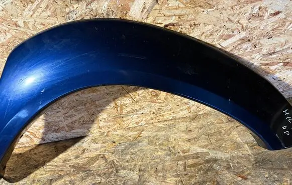 Toyota Hilux (AN10, AN20, AN30) Front arch trim 538470K020