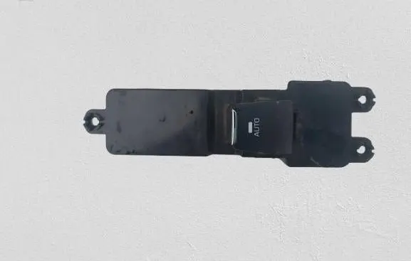 Hyundai Tucson TL Electric window control switch 93575D3500