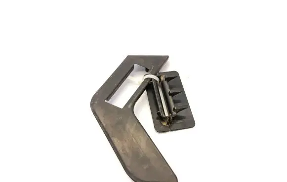 BMW 3 E30 Seat belt trim 1916980 51461916980 51461916593