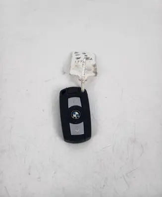 BMW X1 E84 Ignition key/card