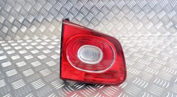 Volkswagen Tiguan Tailgate rear/tail lights 5N0945093C