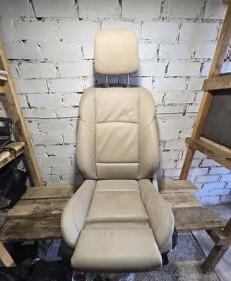 Seat set