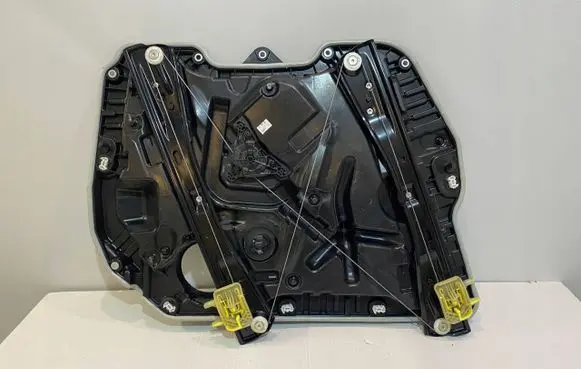 BMW X3 G01 Front door window regulator with motor 7393458