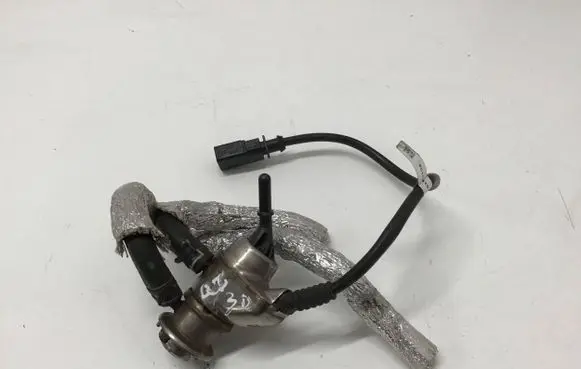 Audi Q7 4M AdBlue injector 4G0131113E