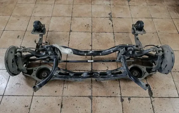Volkswagen PASSAT B8 USA Rear axle beam 