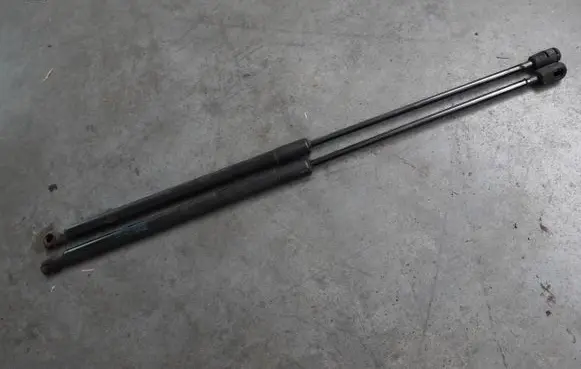 Volkswagen New Beetle Tailgate/trunk strut/damper 1C0827550H