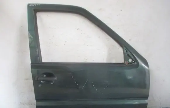 Nissan Terrano Front door