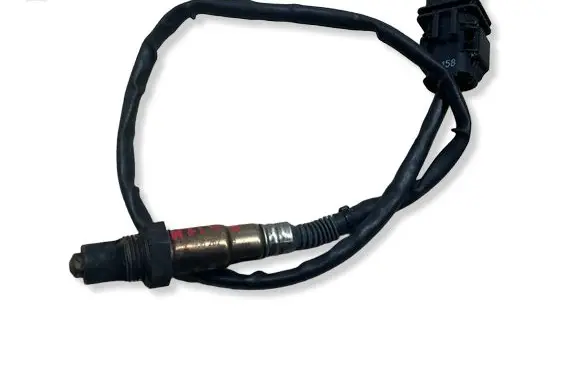Volkswagen PASSAT B6 Lambda probe sensor 03L906262B 0281004085