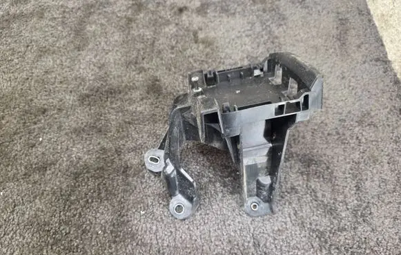Renault Talisman Rear bumper mounting bracket 284S45113R