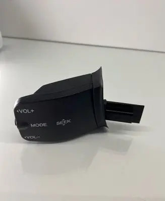 Head unit multimedia control