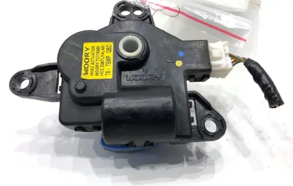 Ford Ranger Air flap motor/actuator D267LYALA01