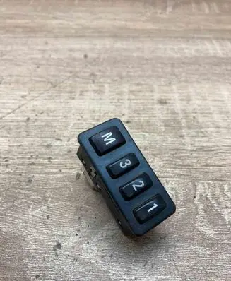 BMW 5 E39 Seat memory switch 8352160