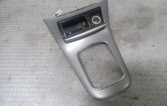 Ashtray (front)
