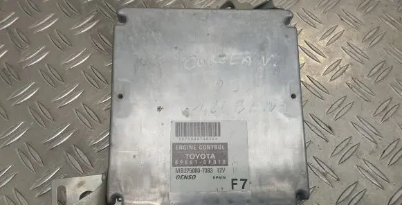 Toyota Corolla Verso E121 Engine control unit/module 896610F070
