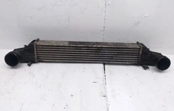 Mercedes-Benz CLS C219 Intercooler radiator A2115003902