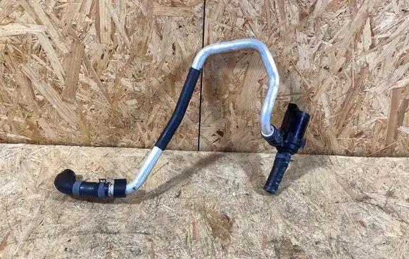 Porsche Cayenne (92A) Engine coolant pipe/hose 7P0819858B