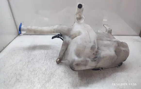 Ford Mondeo MK V Windshield washer fluid reservoir/tank DS7317B613AG