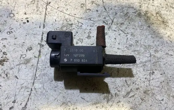 BMW 1 F20 F21 Turbo solenoid valve 70231800 7810831 12T289