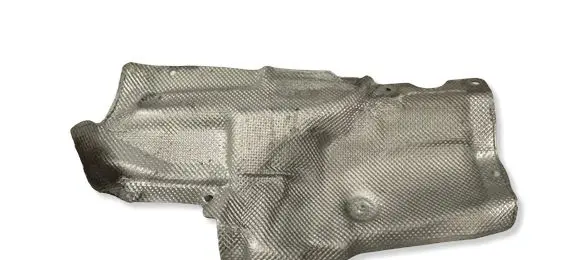 Porsche Cayenne (9Y0 9Y3) Exhaust heat shield 4M0825692