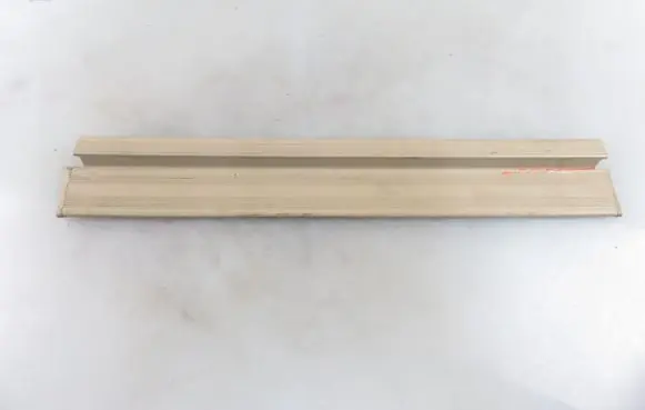 Mercedes-Benz E W124 Foot area side trim 