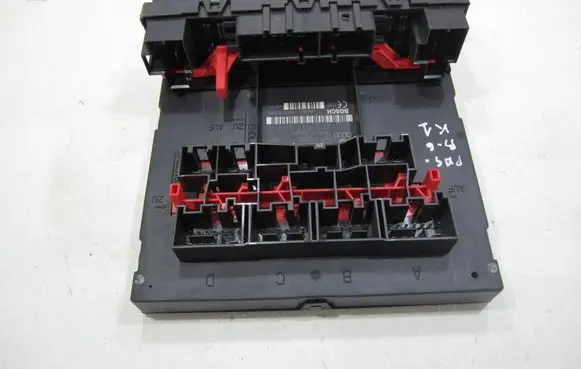 Volkswagen PASSAT B6 Comfort/convenience module 3C0937049J F005V00530 H37S1301