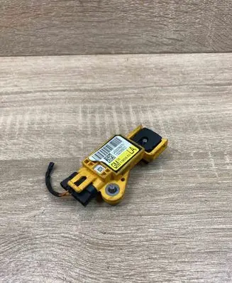 Opel Vectra C Airbag deployment crash/impact sensor 13256900