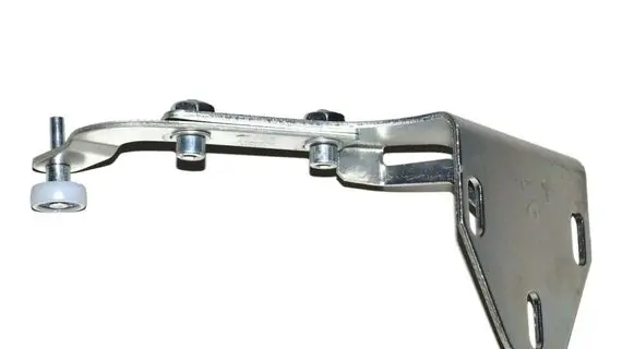 Iveco Daily 45 - 49.10 Sliding door lower roller guide/hinge 3804682