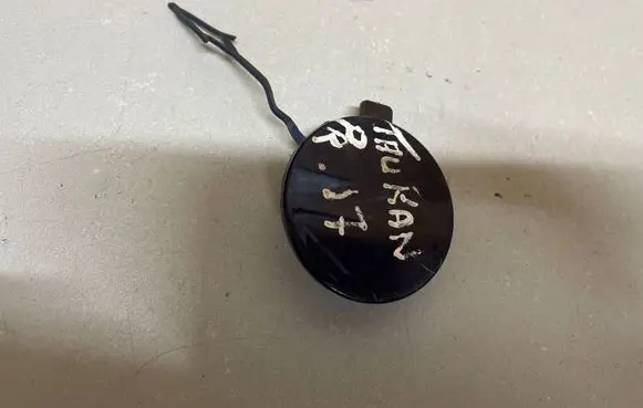 Volkswagen Touran III Front tow hook cap/cover 5TA807241