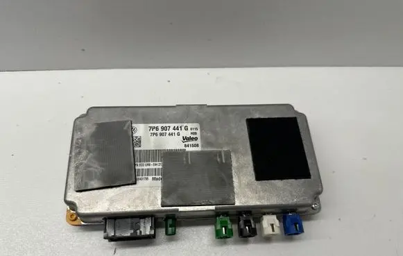 Volkswagen Touareg II Camera control unit module 7P6907441G
