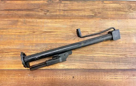 BMW 3 E36 Lift Jack 1181419