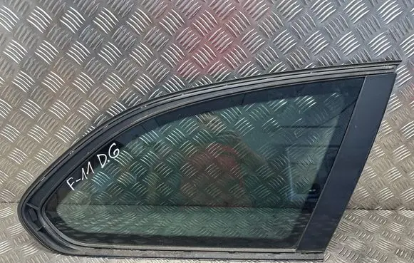 BMW 5 F10 F11 Rear side window 43R001604 000199