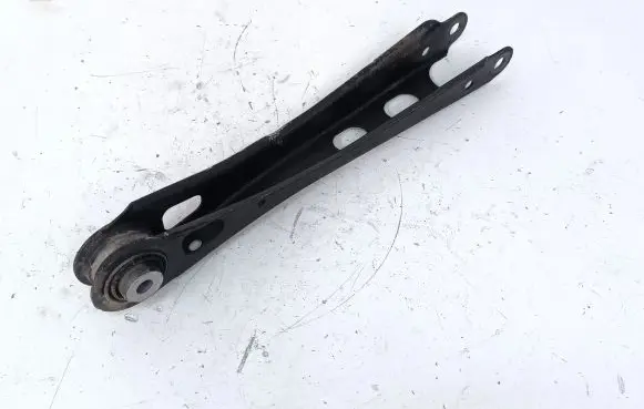 Rear upper control arm/wishbone