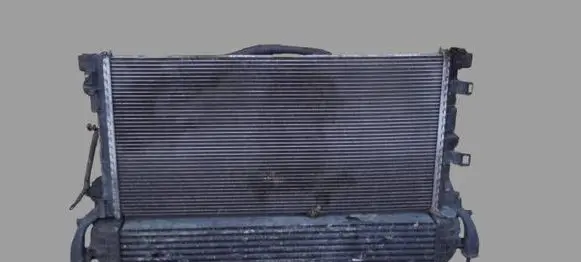 Renault Laguna III Coolant radiator
