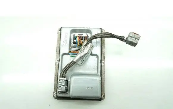 Saab 9-5 Voltage converter/converter module 73010137N