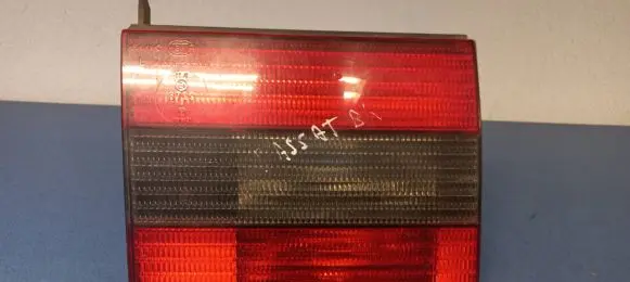 Volkswagen PASSAT B4 Rear/tail lights 3A5945107